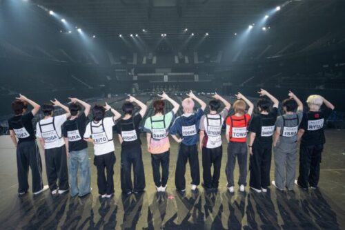 KO1KEYZ 1ST FAN MEETING東京公演のステージ写真